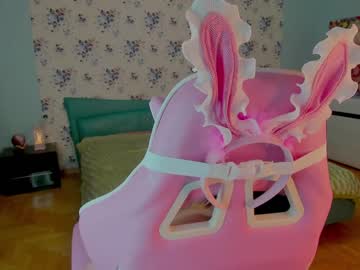 latina cam girl allison_cuty image #1827597