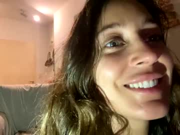 latina cam girl sassylilah image #3642272