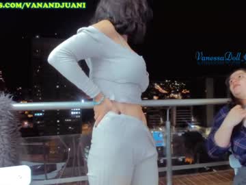 latina cam girl vanandjuani image #340025
