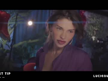 latina cam girl lucieoude_ image #2548499