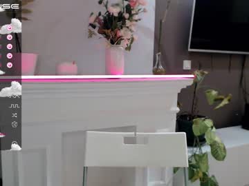 latina cam girl small_blondee image #1810223