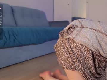 latina cam girl _blackbee_ image #1052421