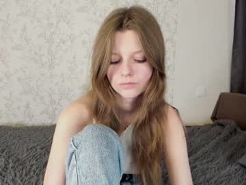 latina cam girl alainaestrada image #3684719