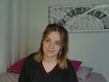 latina cam girl hey_toni_ image #2147963
