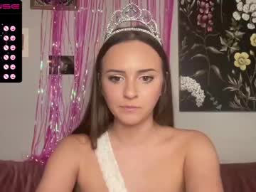 latina cam girl isla_flowers image #1325677
