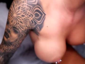 latina cam girl dee_waters image #3612538