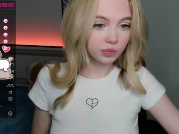 latina cam girl small_blondee image #2465336