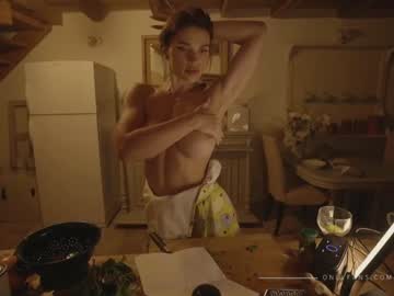 latina cam girl lucieoude_ image #1750586