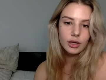 latina cam girl _xobbylizziexo image #3591895