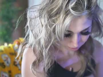 latina cam girl artoftease image #1454013