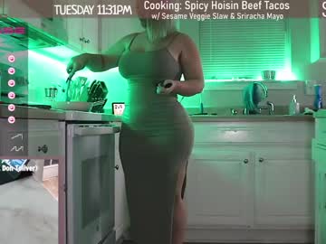 latina cam girl milavalentinax image #2348449