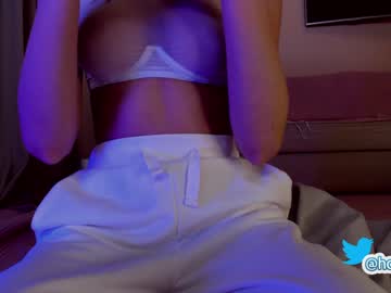 latina cam girl hollyextra image #1931043