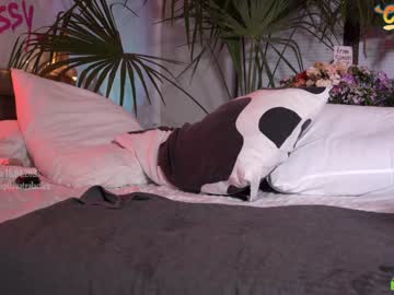 latina cam girl _deepthroatgalactica image #2770466