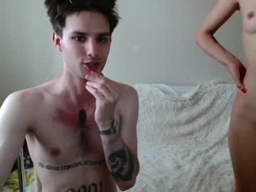 latina cam couple lui_and_jasmin image #1432319