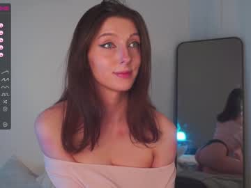 latina cam girl elizabetheuphoria image #2400603