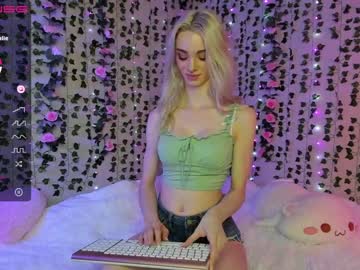 latina cam girl bunnydollstella image #2290973