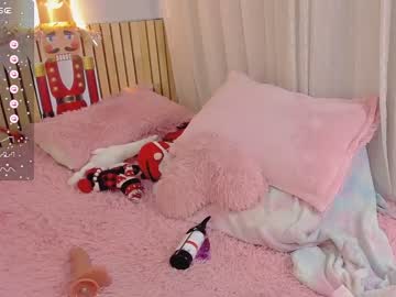 latina cam girl little_effy18 image #3935605