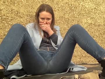 latina cam girl eatmypie69 image #968764