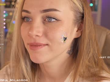 latina cam girl mia_milagros image #2338921