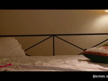 latina cam girl cinnabelle image #2090590