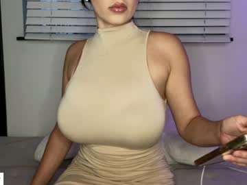 latina cam girl _natycutei19 image #3406507