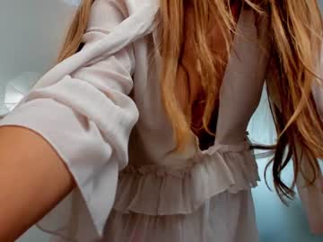 latina cam girl anyarayne image #4000860