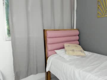 latina cam girl roberta_lipa image #1696238