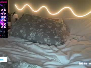 latina cam girl isla_flowers image #2876902