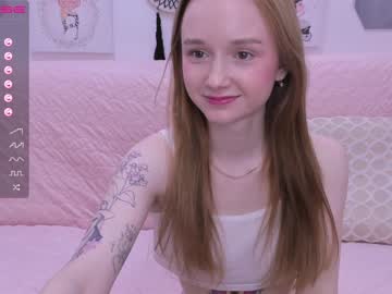 latina cam girl hillikitt image #2382051