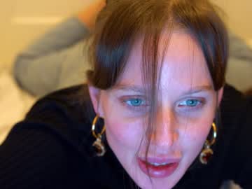 latina cam girl ellaa91 image #367788