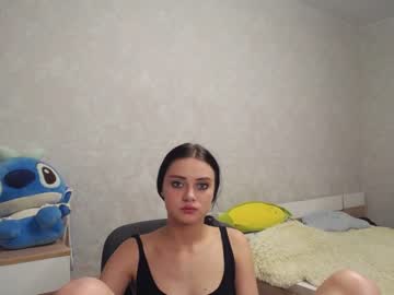 latina cam girl kira_little image #3029352