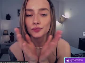 latina cam girl _yvie_ image #3699901