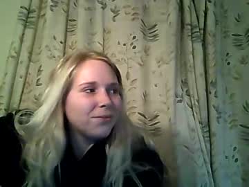 latina cam couple corey041991 image #4686916