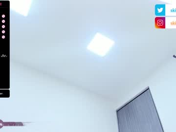 latina cam girl skinnyy_16 image #4546517