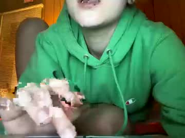 latina cam girl woahitssarah image #4095735