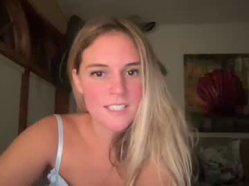 latina cam couple snowbunnyass image #2815190