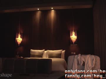 latina cam girl heyhorny_cb image #4284410
