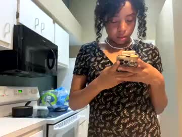 latina cam girl ari___yauna image #2541801