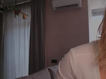 latina cam girl angella_kleee image #2634756