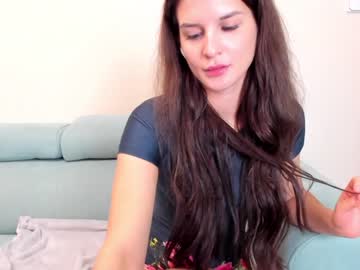 latina cam girl elaanna image #1977340