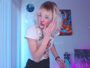 latina cam girl petitebrat image #381705