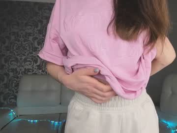 latina cam girl strawberry_donut image #2311352