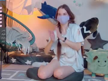latina cam girl careful_i_bite image #1940029