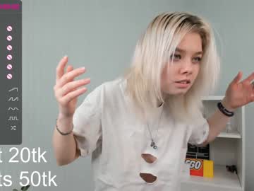 latina cam girl _naked_heart_ image #3754638