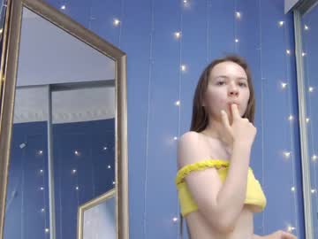 latina cam girl kriskras__ image #3164180