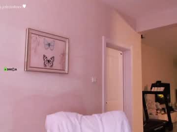 latina cam girl jointotoro image #198612