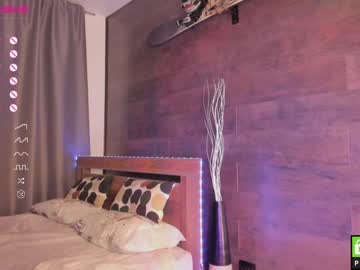 latina cam girl yolandabertha image #2600199