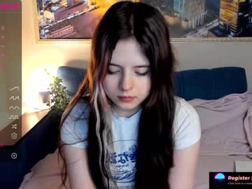 latina cam girl nessa_more image #2332320