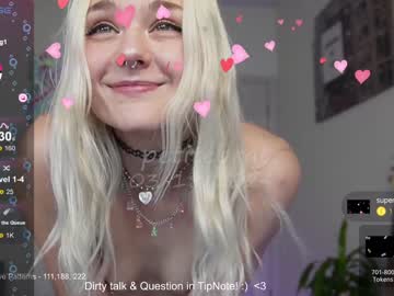 latina cam girl petitebrat image #4378332
