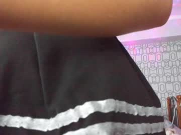 latina cam girl akino_17 image #592020